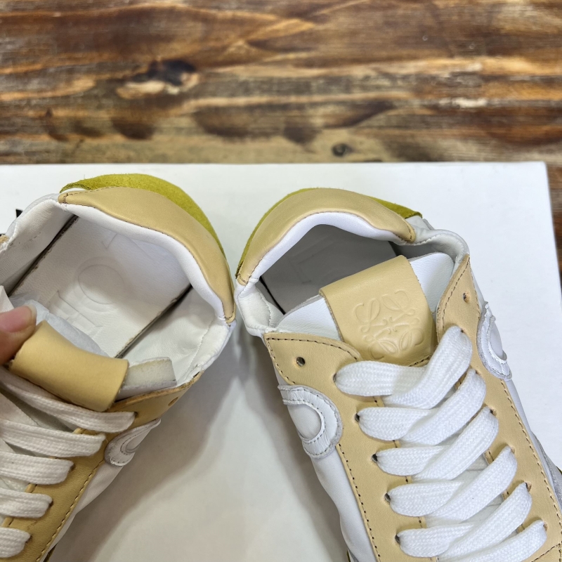 Loewe Sneakers